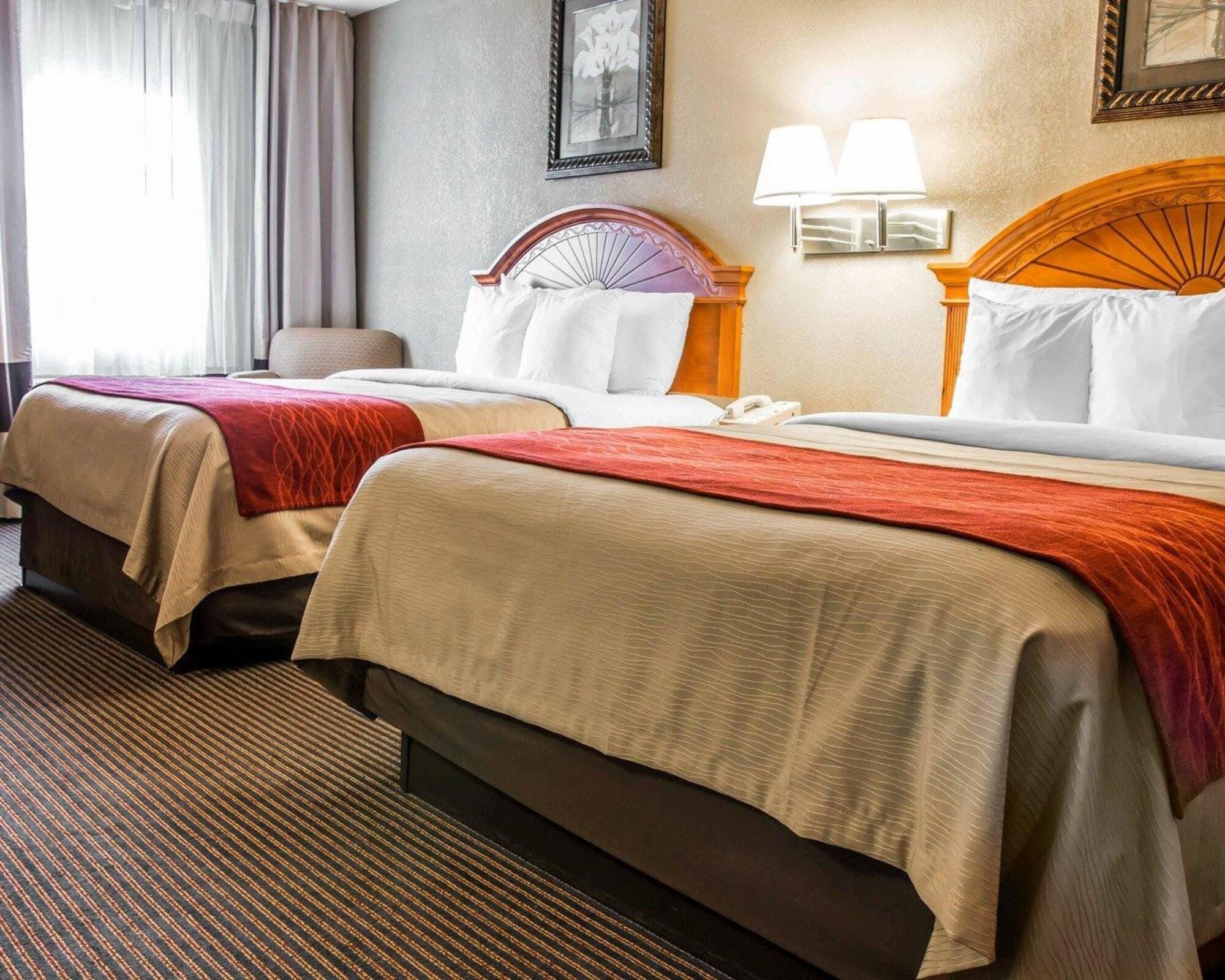 Baymont By Wyndham Flint Airport North Hotell Exteriör bild